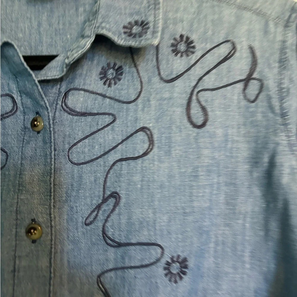M. i. h. jeans chambray Vigo shirt long sleeved button up collared embroidered - Picture 3 of 7